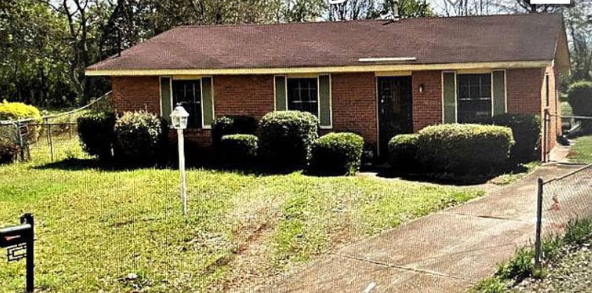 House for rent at 105 Dyas Court, Montgomery, AL 36110