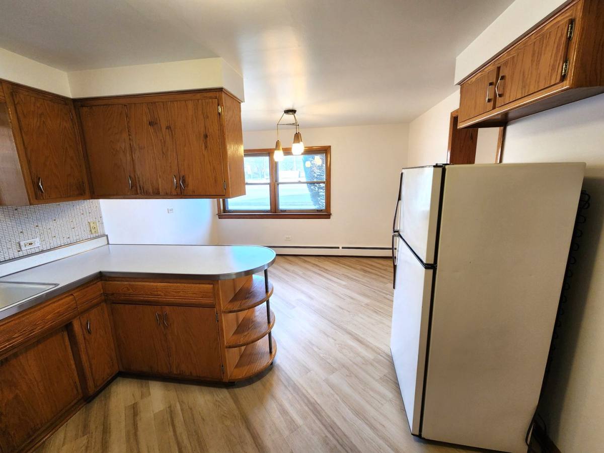 Apartment for rent at 2320 W Roosevelt Rd, Broadview, IL 60155