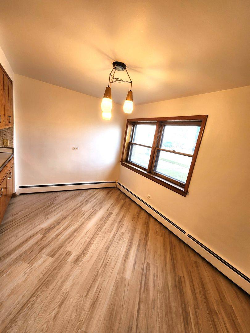 Apartment for rent at 2320 W Roosevelt Rd, Broadview, IL 60155