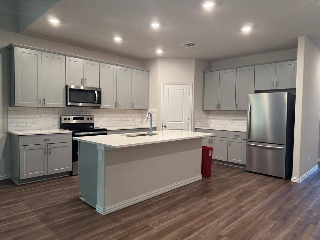 Apartment for rent at 3253 Cumby Dr, Royse City, TX 75189
