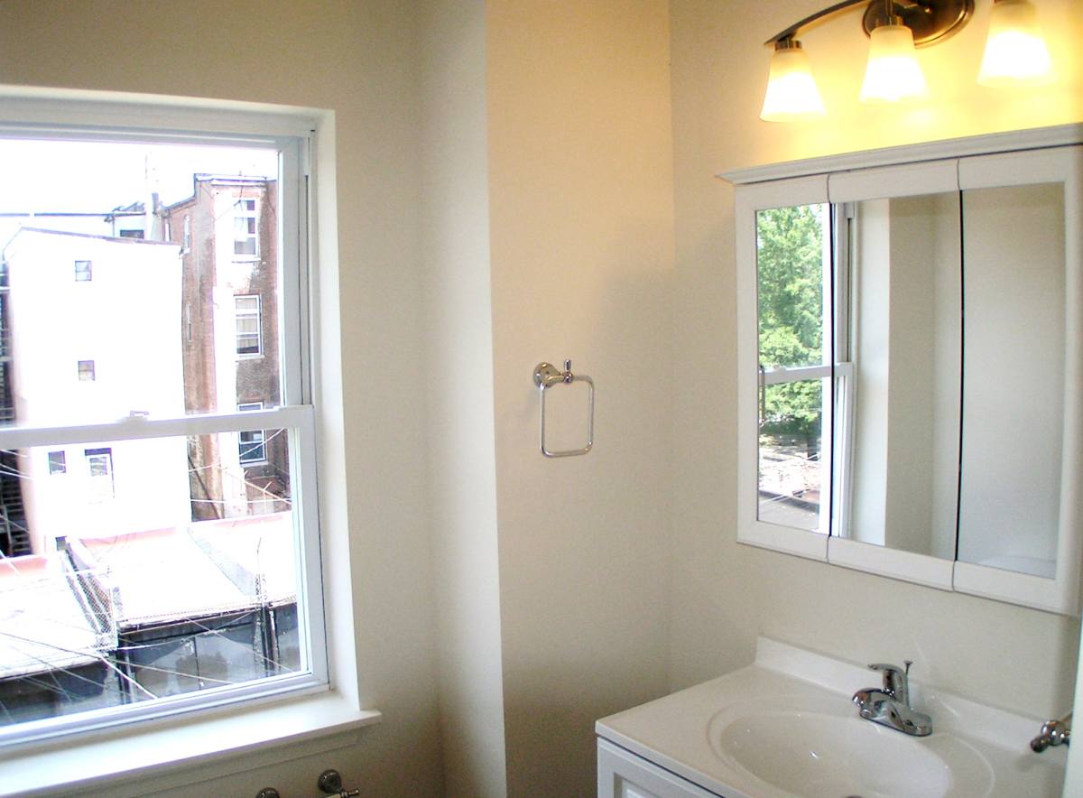 Apartment for rent at 1403 Madison Ave #3R, Baltimore, MD 21217