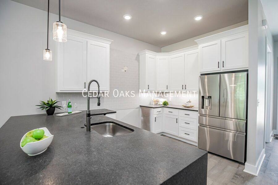 Townhouse for rent at 116 E Mountain St #116, Fayetteville, AR 72701