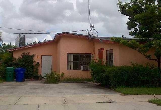 Apartment for rent at 1640 SW 40th Terrace #1, Fort Lauderdale, FL 33317