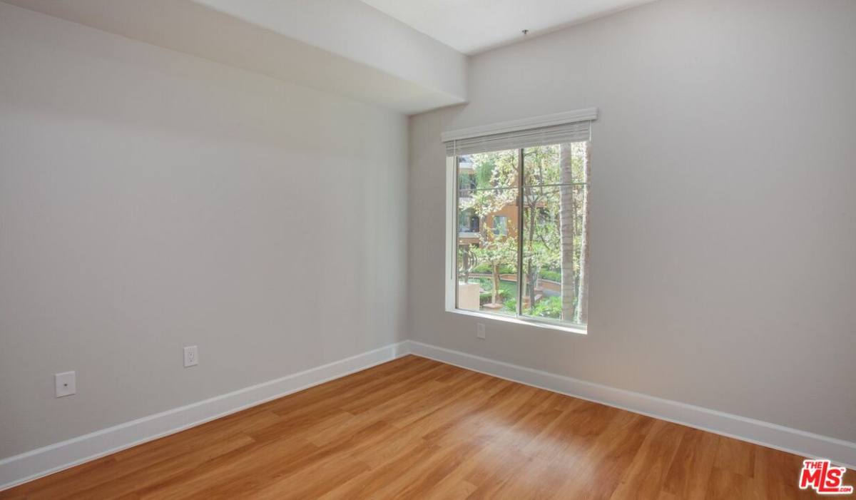 Apartment for rent at 346 Hauser Blvd #2117, Los Angeles, CA 90036