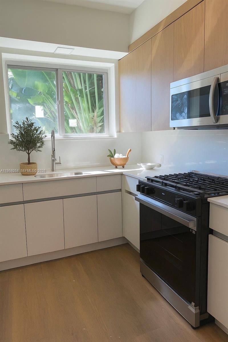 Apartment for rent at 1535 W Ave #2, Miami Beach, FL 33139