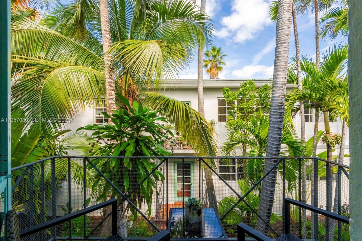 Apartment for rent at 728 Lenox Ave #728A8, Miami Beach, FL 33139