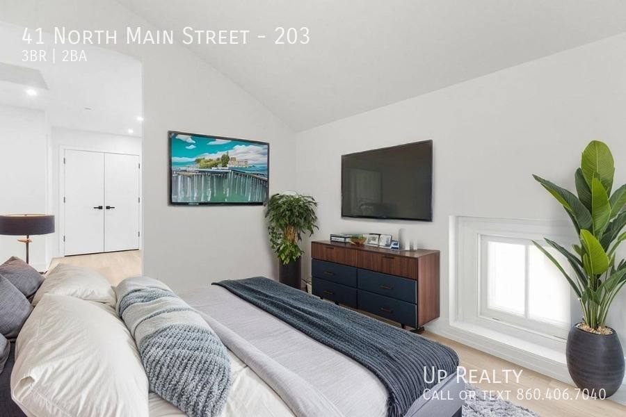 House for rent at 41 N Main St #203, Norwalk, CT 06854