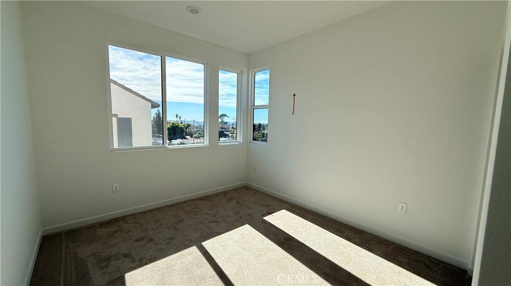 Apartment for rent at 1090 Foothill Blvd, Claremont, CA 91711