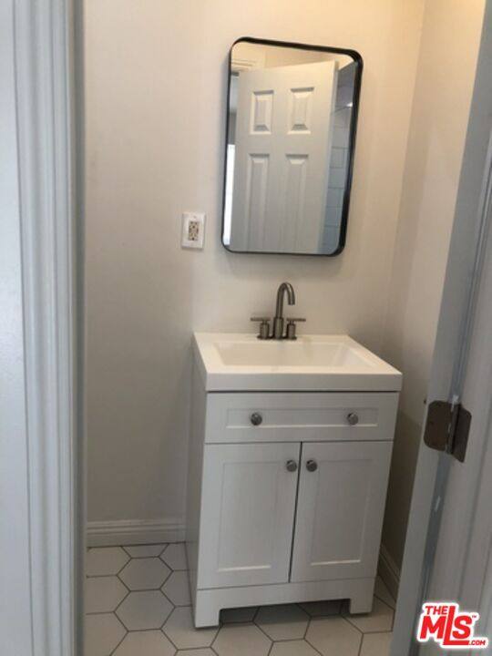 Apartment for rent at 5420 Alvern Circle #5420D, Los Angeles, CA 90045