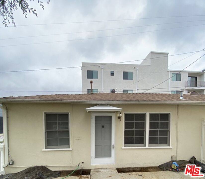 Apartment for rent at 5420 Alvern Circle #5420D, Los Angeles, CA 90045