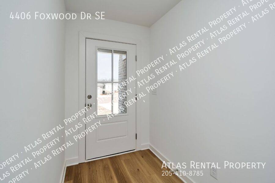 House for rent at 4406 Foxwood Dr SE, Decatur, AL 35603