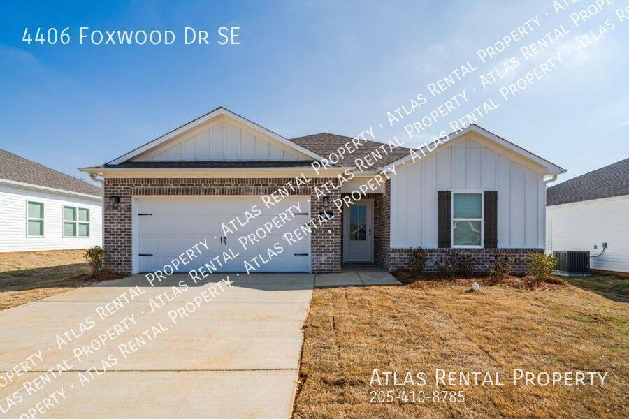 House for rent at 4406 Foxwood Dr SE, Decatur, AL 35603