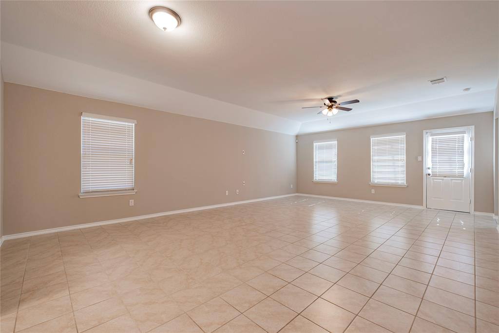 Apartment for rent at 1120 Decker Dr, Royse City, TX 75189