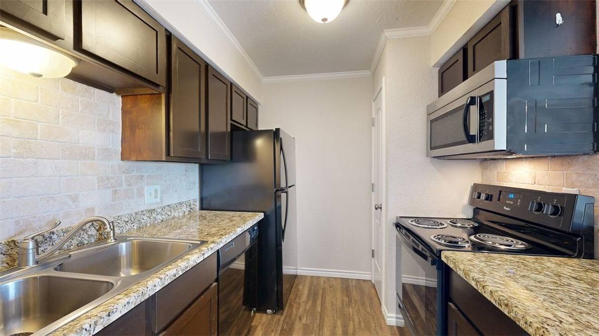 Condo for rent at 904 University Oaks Blvd #26, College Station, TX 77840