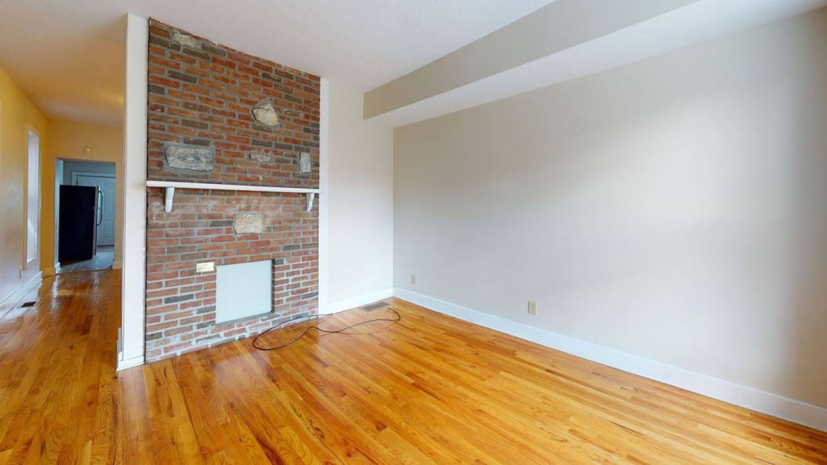Apartment for rent at 1369 Indianola Ave, Columbus, OH 43201