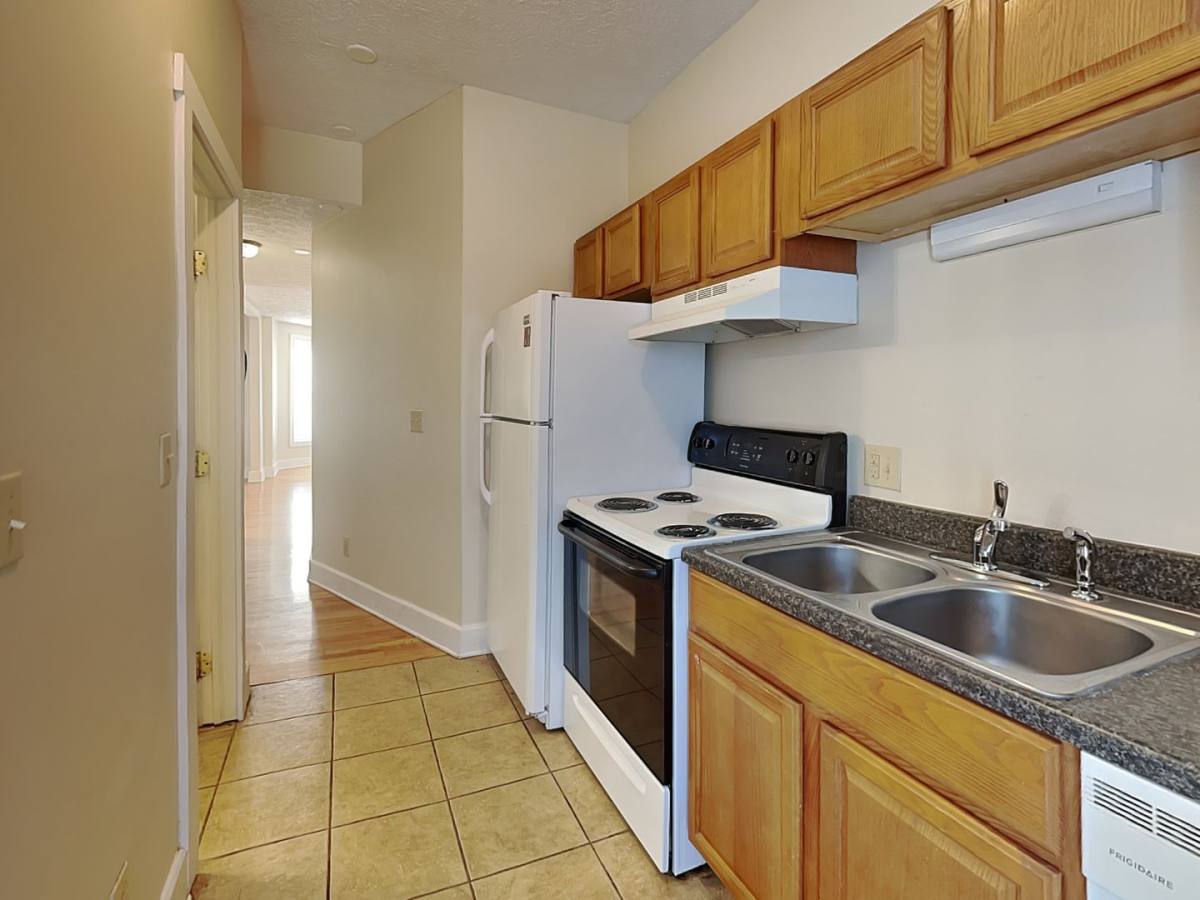 Apartment for rent at 1394 Indianola Ave, Columbus, OH 43201