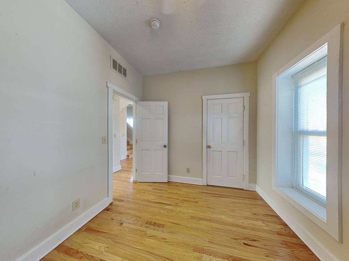 Apartment for rent at 1394 Indianola Ave, Columbus, OH 43201