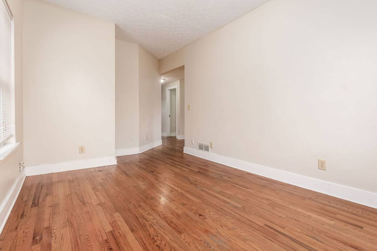 Apartment for rent at 1371 Summit St #C, Columbus, OH 43201