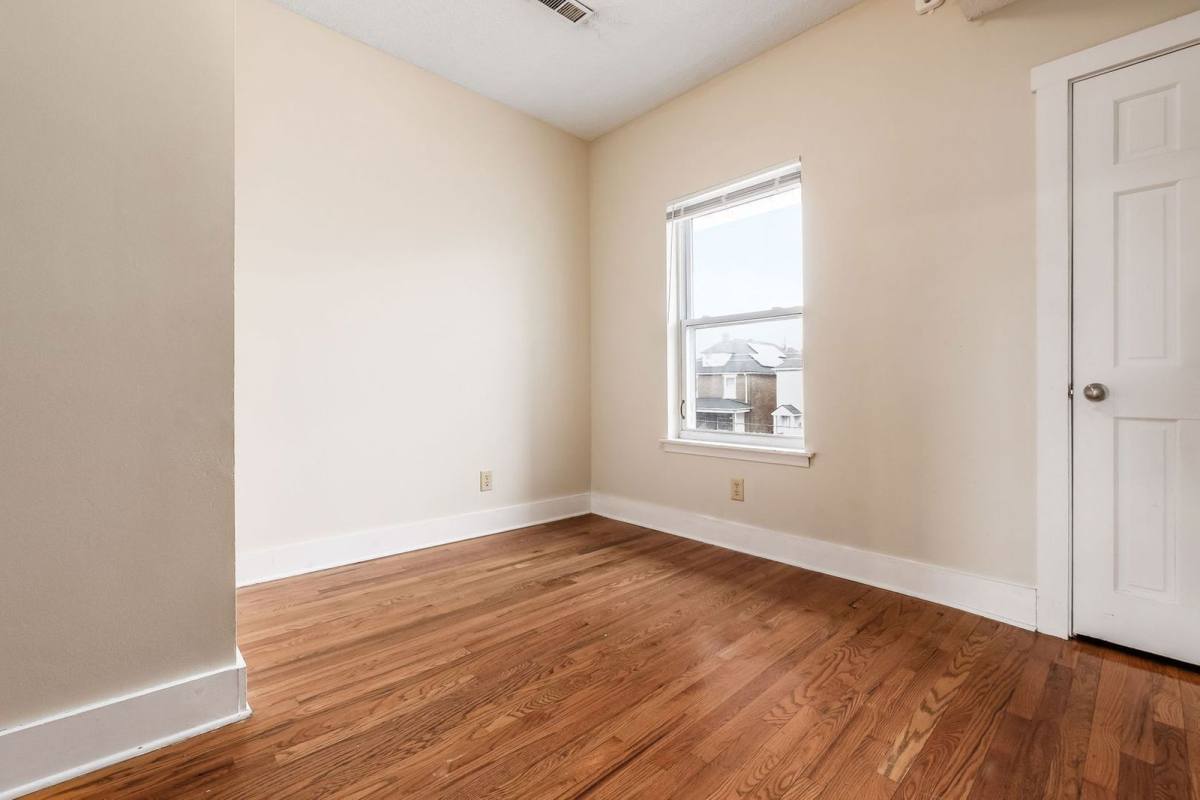 Apartment for rent at 1371 Summit St #C, Columbus, OH 43201