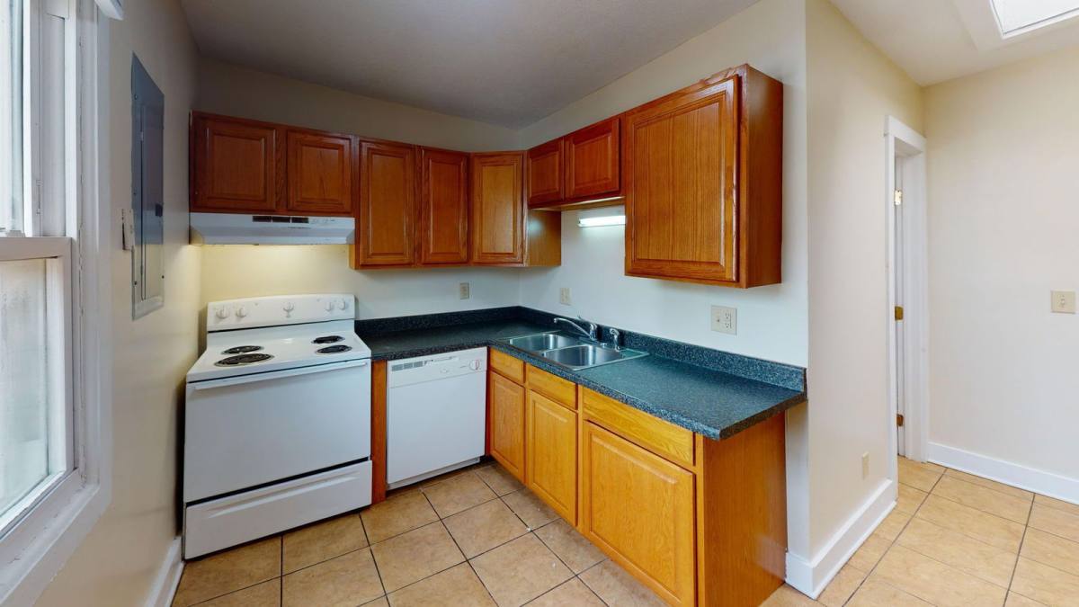 Apartment for rent at 1373 Indianola Ave, Columbus, OH 43201