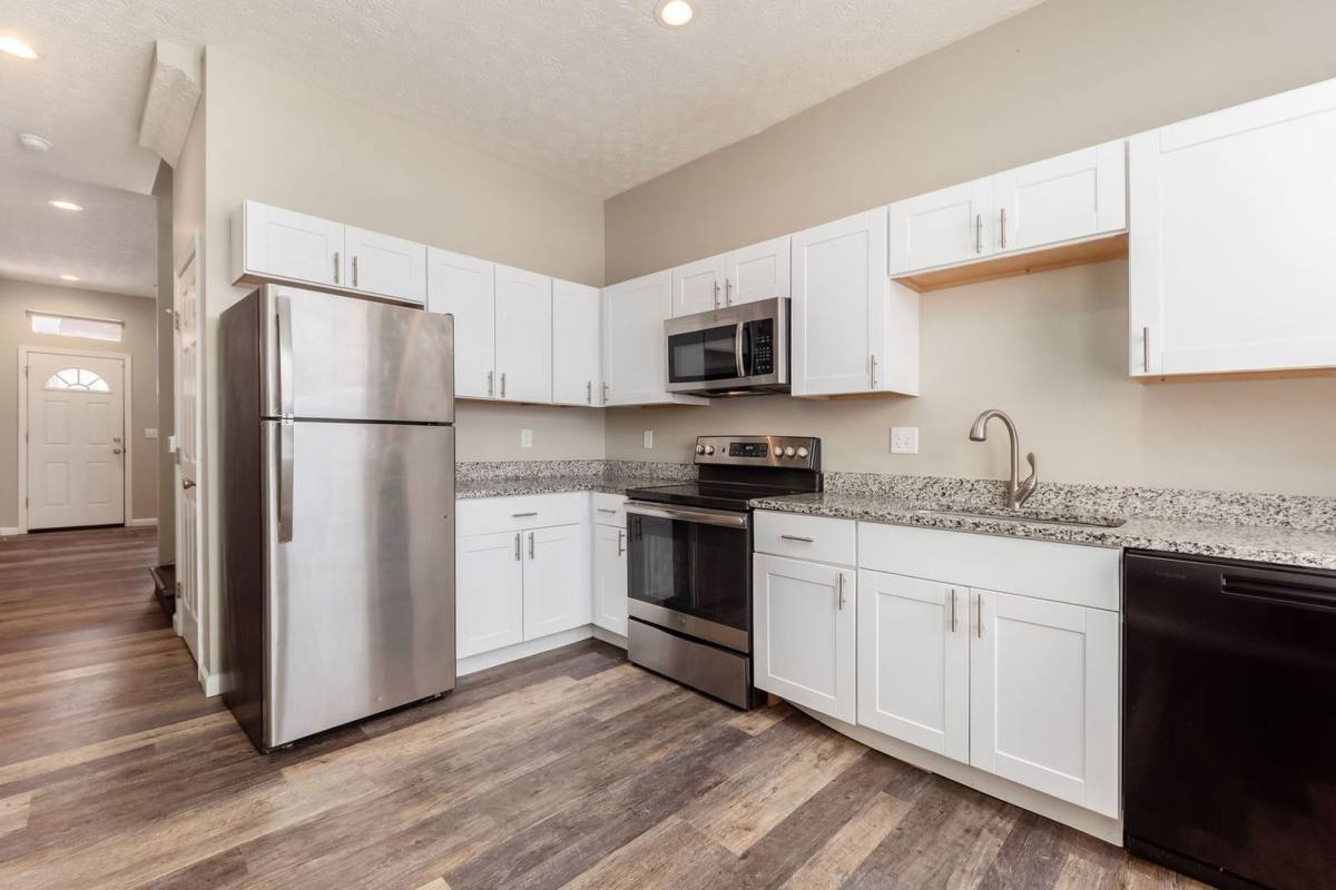 Apartment for rent at 1363 Summit St, Columbus, OH 43201