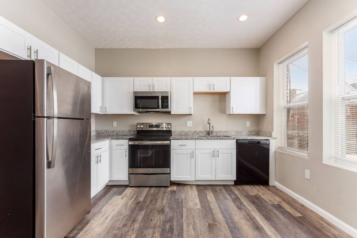 Apartment for rent at 1363 Summit St, Columbus, OH 43201