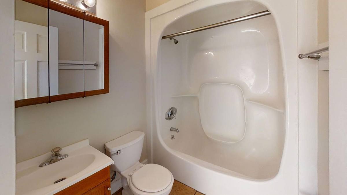 Apartment for rent at 1372 Indianola Ave, Columbus, OH 43201