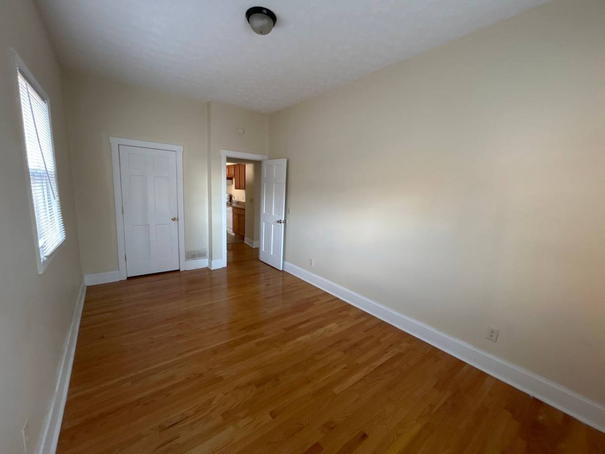 Apartment for rent at 45 Euclid Ave #F, Columbus, OH 43201