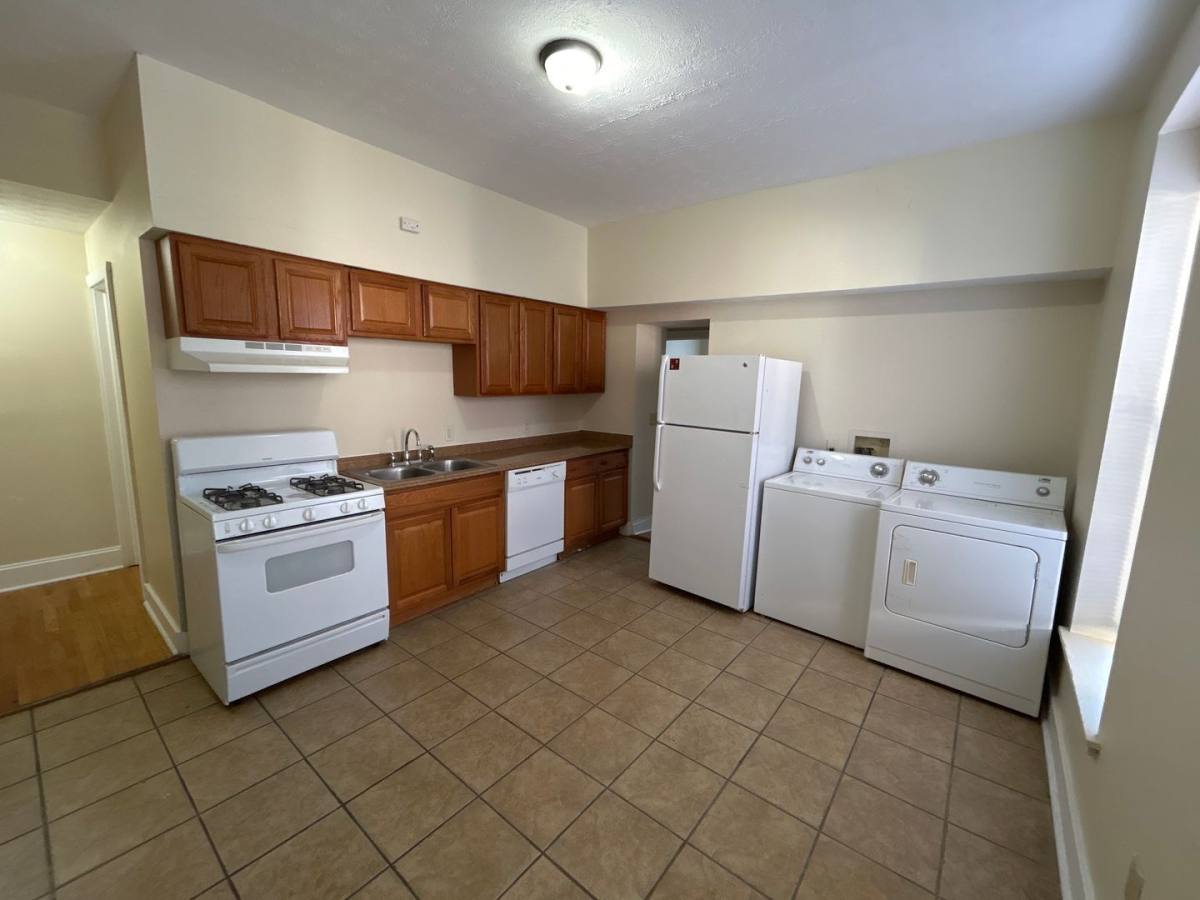 Apartment for rent at 45 Euclid Ave #F, Columbus, OH 43201