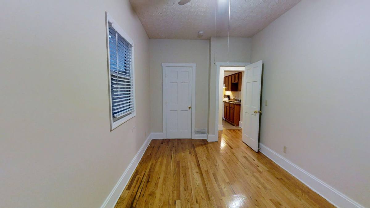Apartment for rent at 45 1 2 Euclid Ave #F, Columbus, OH 43201