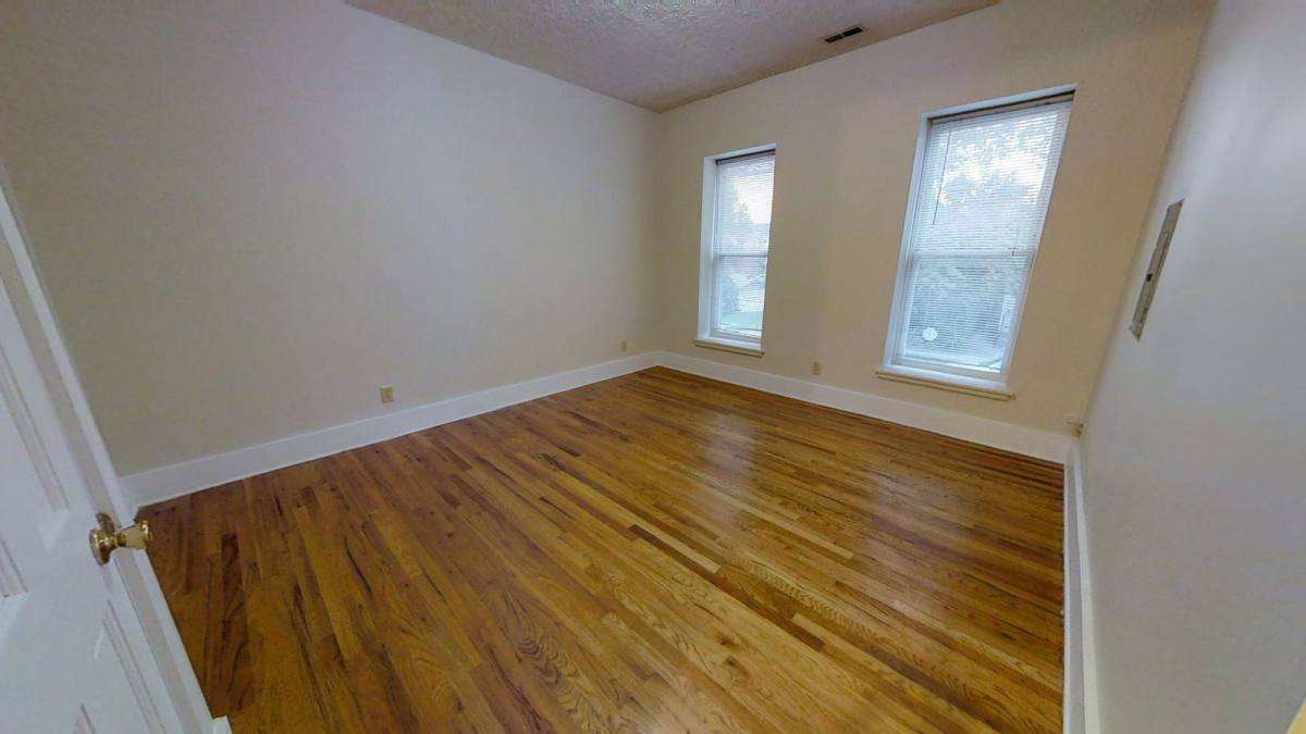 Apartment for rent at 45 1 2 Euclid Ave #F, Columbus, OH 43201