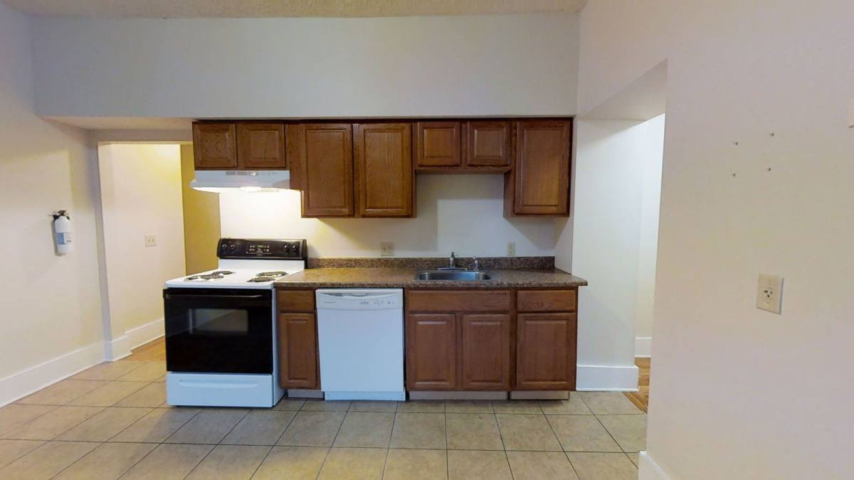 Apartment for rent at 45 1 2 Euclid Ave #F, Columbus, OH 43201