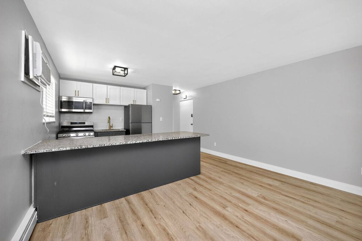 Apartment for rent at 6140 Ridge Ave #7, Cincinnati, OH 45213
