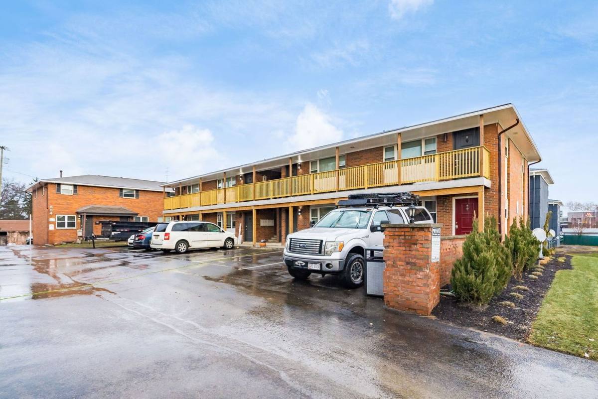 Apartment for rent at 552 Riverview Dr #F, Columbus, OH 43202
