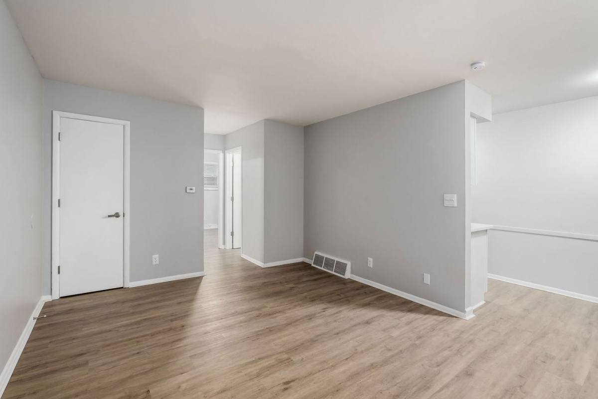 Apartment for rent at 552 Riverview Dr #F, Columbus, OH 43202