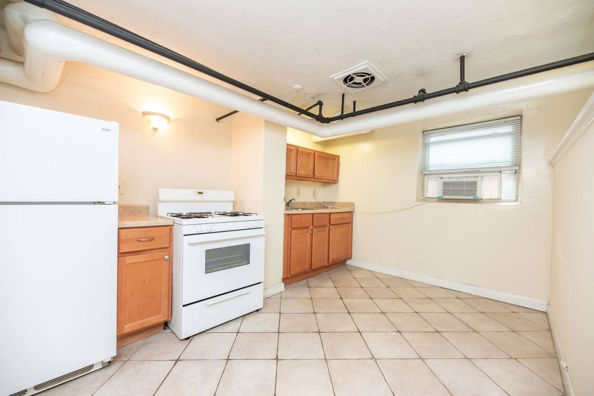 Apartment for rent at 2802 Digby Ave #9, Cincinnati, OH 45220