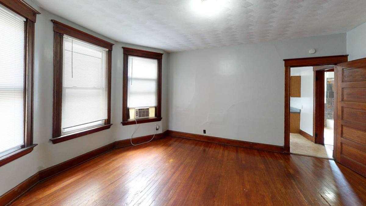Apartment for rent at 229 Atkinson St #1, Cincinnati, OH 45219