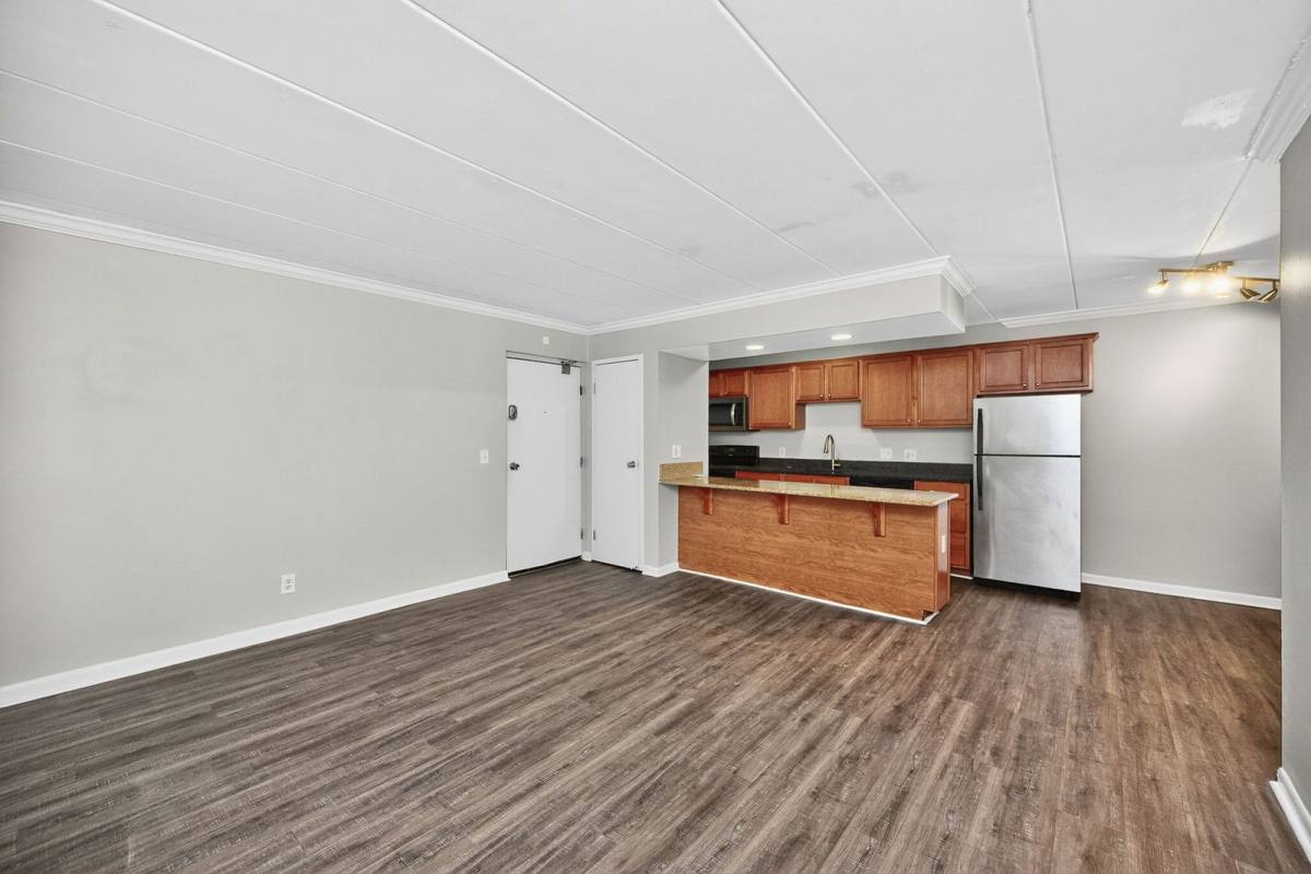 Apartment for rent at 3305 Jefferson Ave #6, Cincinnati, OH 45220