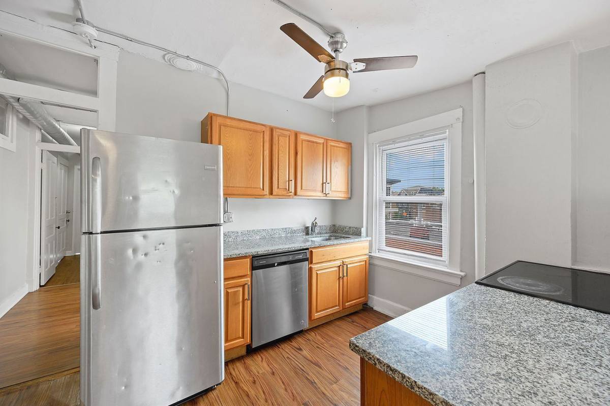 Apartment for rent at 60 W McMillan St #3, Cincinnati, OH 45219