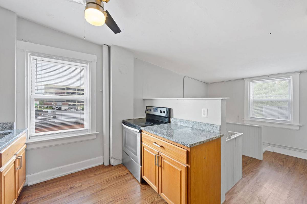 Apartment for rent at 60 W McMillan St #3, Cincinnati, OH 45219