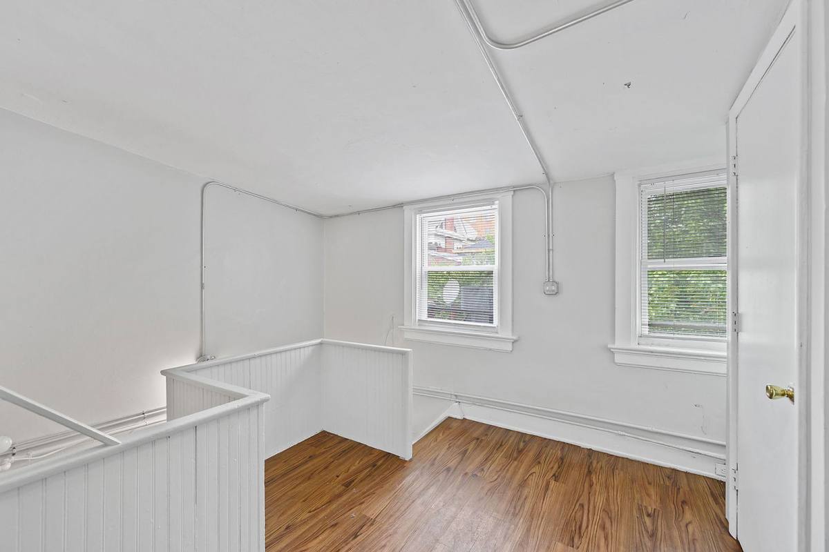 Apartment for rent at 60 W McMillan St #3, Cincinnati, OH 45219