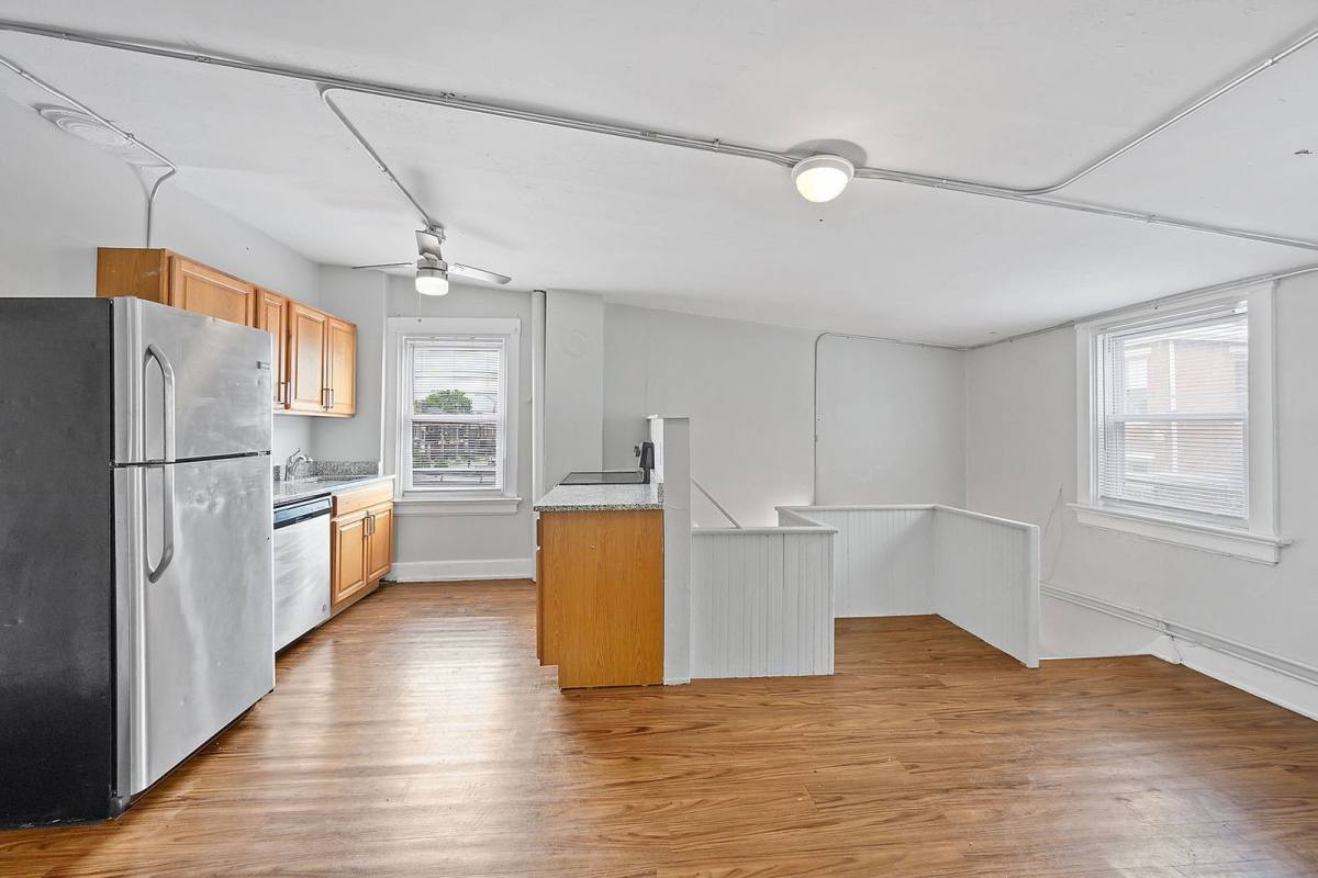 Apartment for rent at 60 W McMillan St #3, Cincinnati, OH 45219