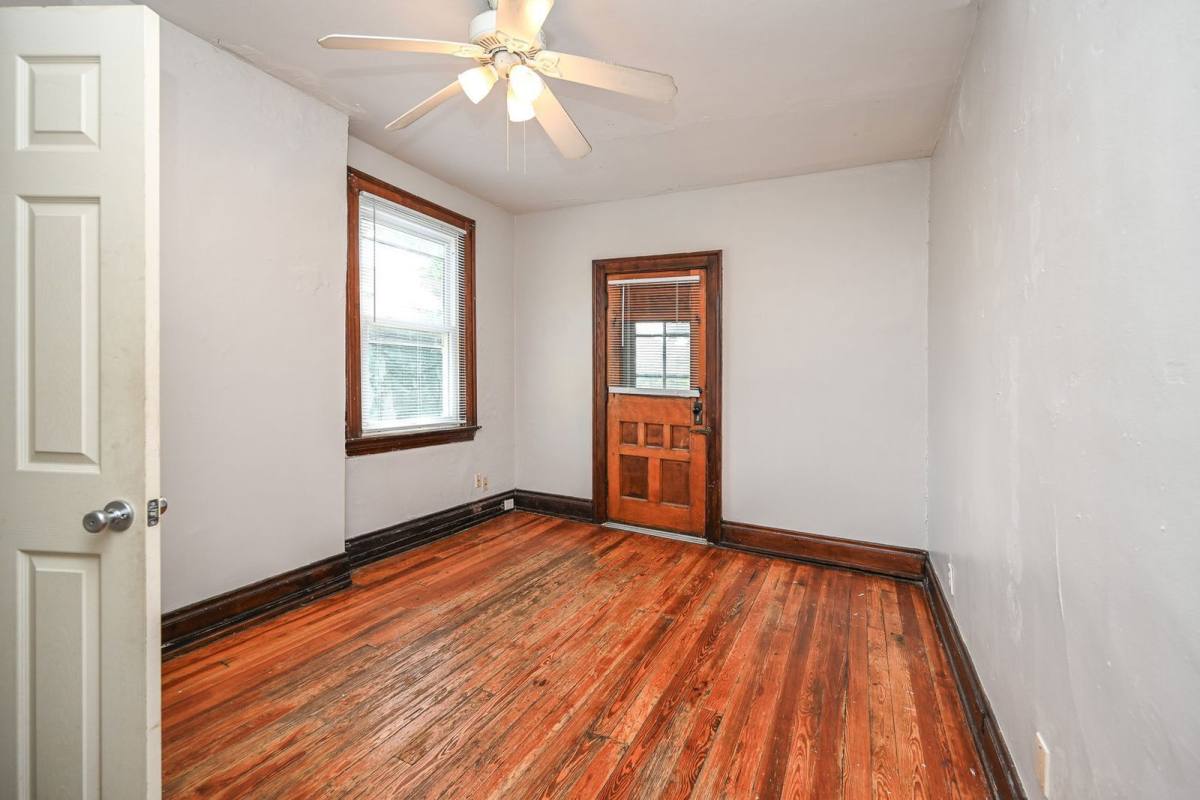 Apartment for rent at 2125 W Clifton Ave #B, Cincinnati, OH 45219