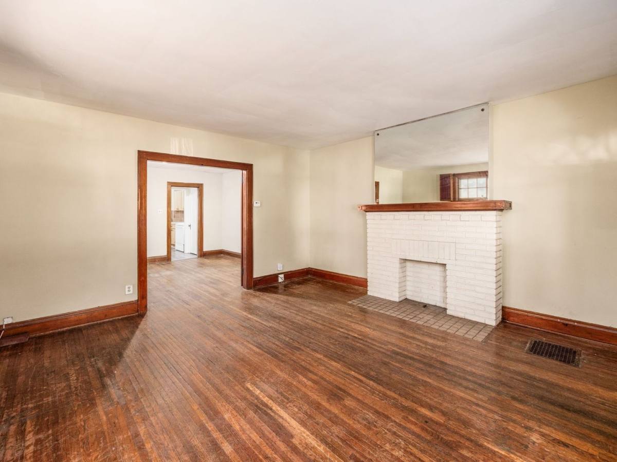 Apartment for rent at 385 E 13th Ave, Columbus, OH 43201