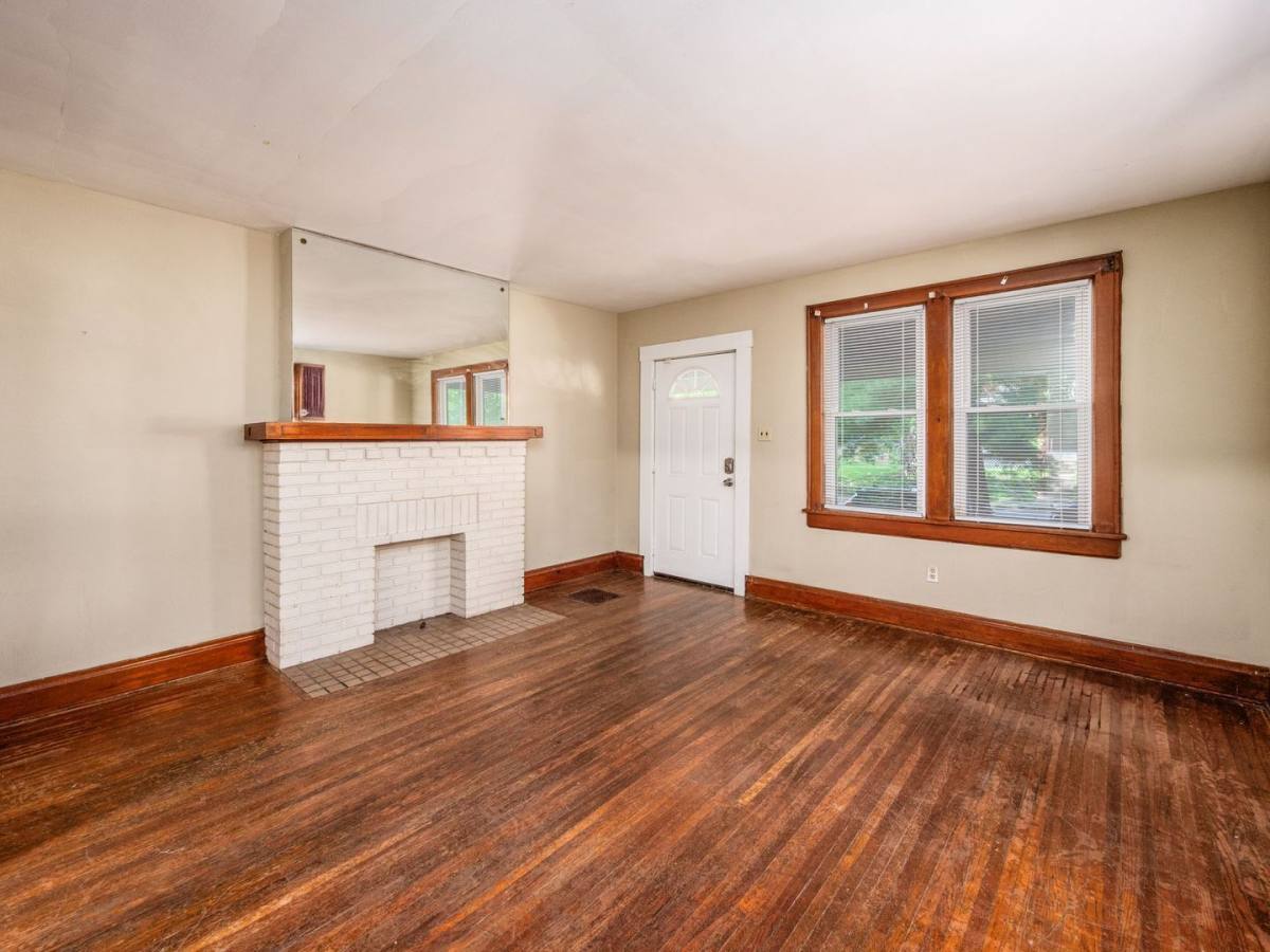 Apartment for rent at 385 E 13th Ave, Columbus, OH 43201