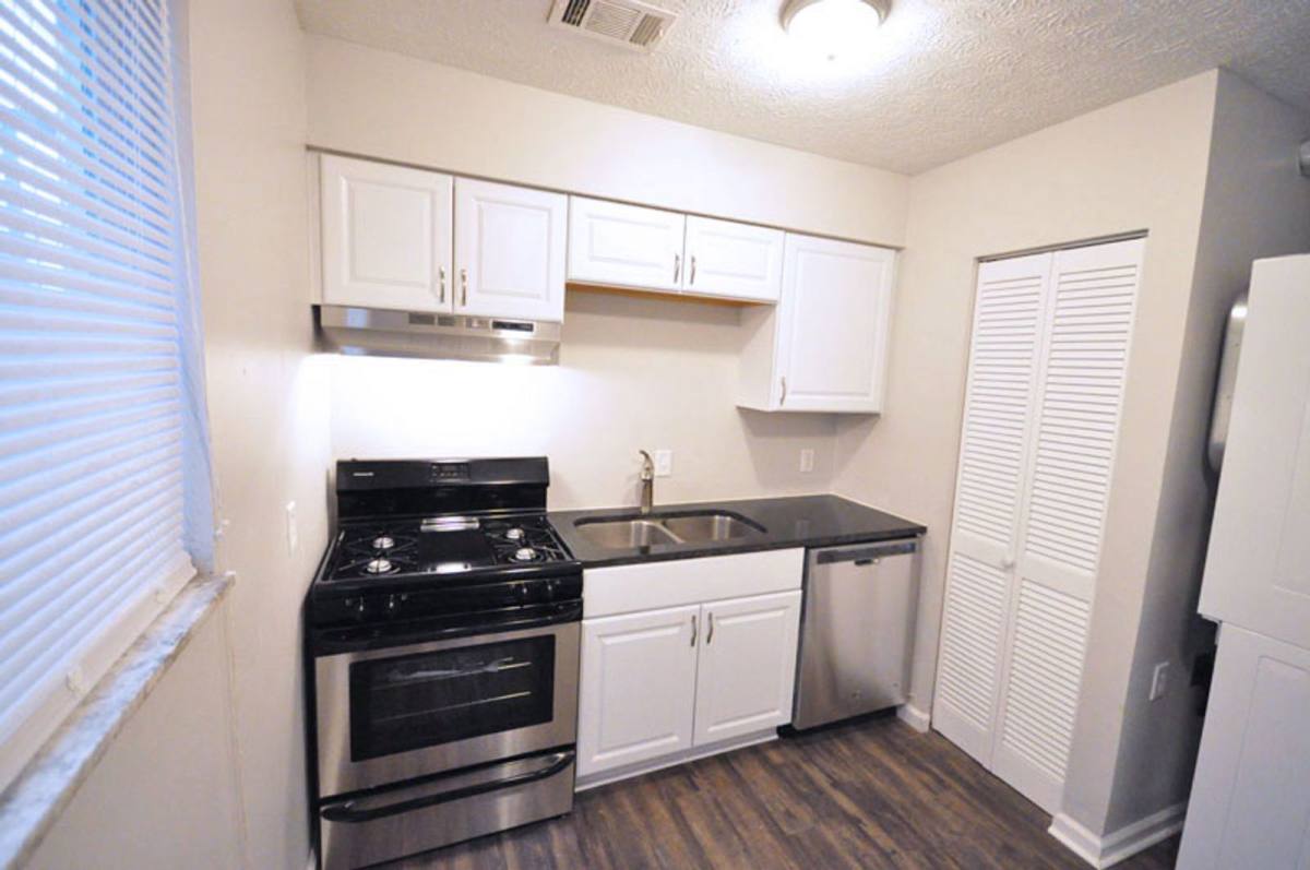 Apartment for rent at 1332 Courtland Ave #D, Columbus, OH 43201