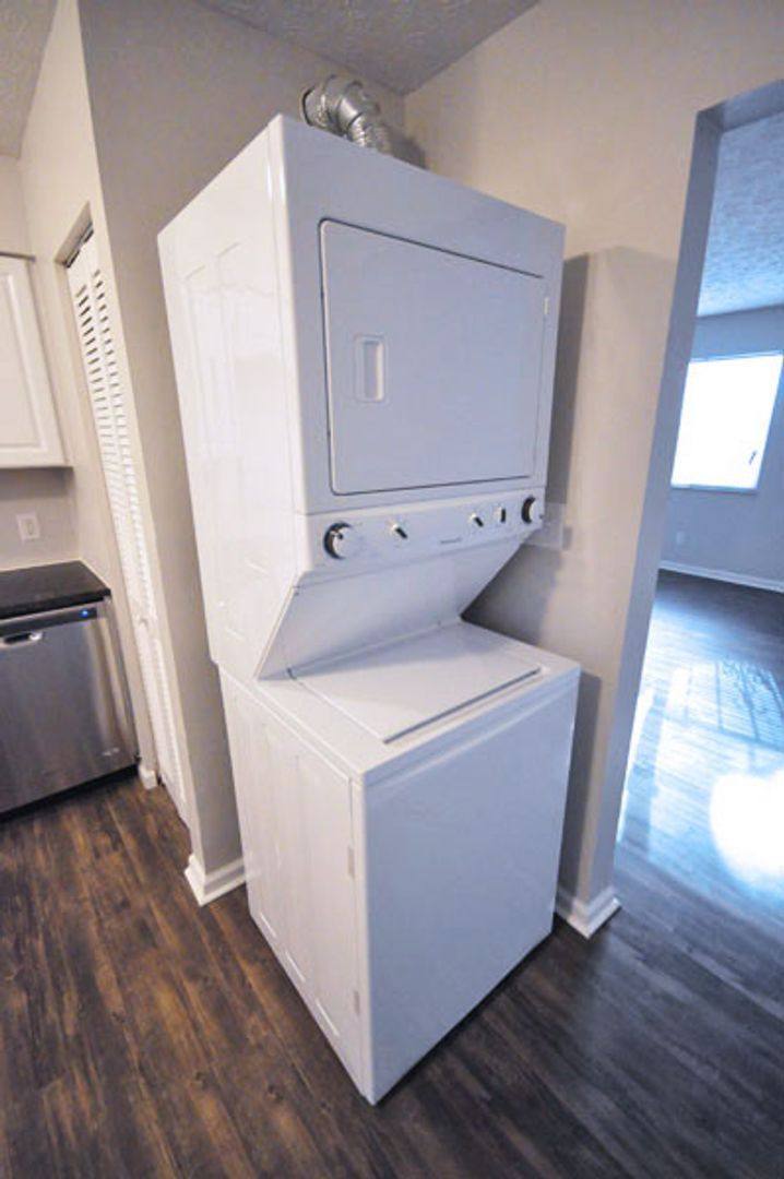 Apartment for rent at 1332 Courtland Ave #D, Columbus, OH 43201