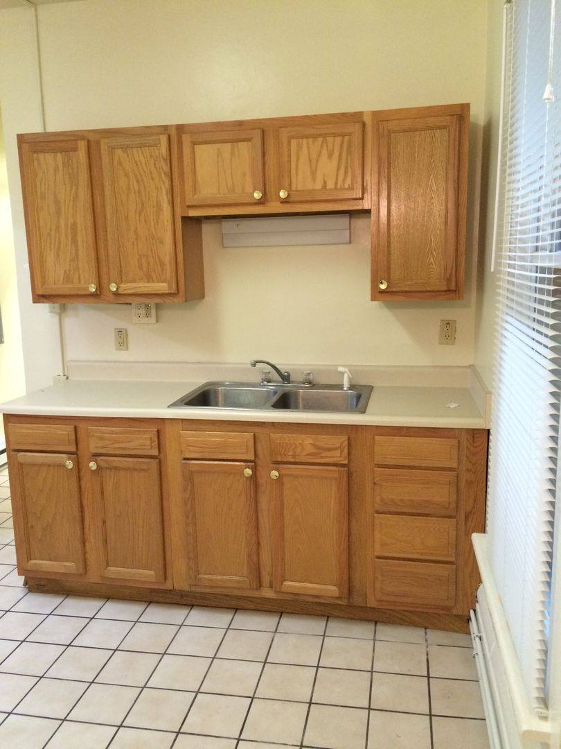 Apartment for rent at 248 1 2 W 5th Ave #R, Columbus, OH 43201