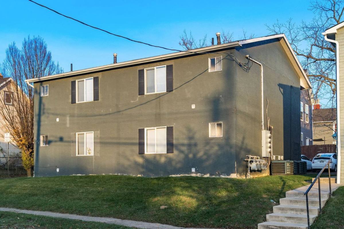 Apartment for rent at 1304 Courtland Ave #C, Columbus, OH 43201