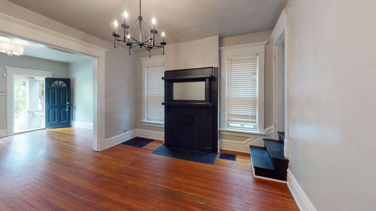 Apartment for rent at 74 Euclid Ave, Columbus, OH 43201